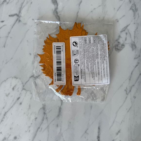 NEW 🍁 Glitter Maple Leaf Cutouts – 30pc Set (Gold + Orange) ✨ - Picture 5 of 6